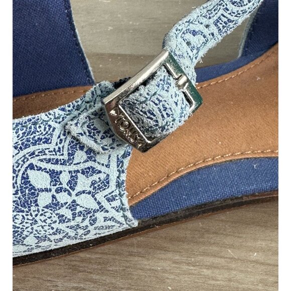 TOMS Jutti T-Strap Flats Blue Tiles Mosaic Tapestry Pattern Comfort Shoes 8.5W - Picture 10 of 11
